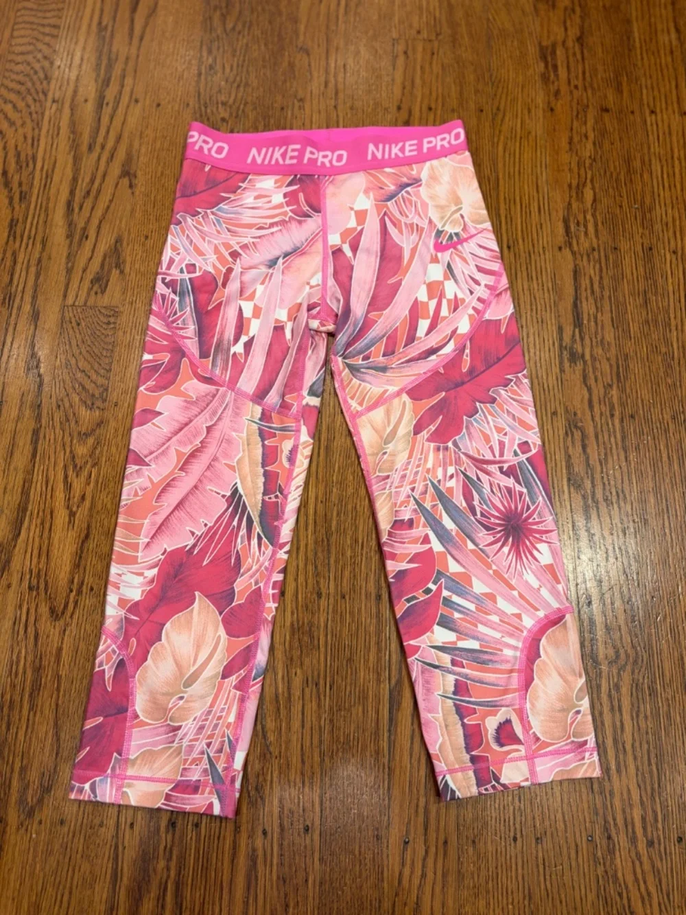 Nike Pro Dri-FIT Girls Pink Tropical Palm Print Cropped Athletic Leggings Size M
